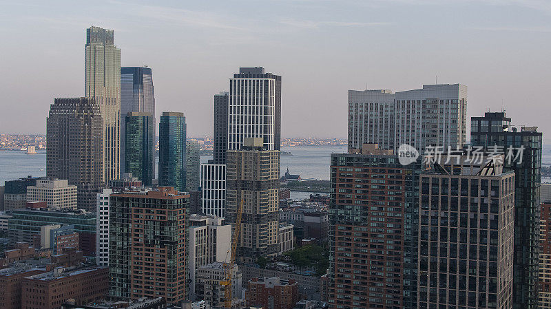 位于泽西城中心的Paulus Hook，可以看到纽约的景色。